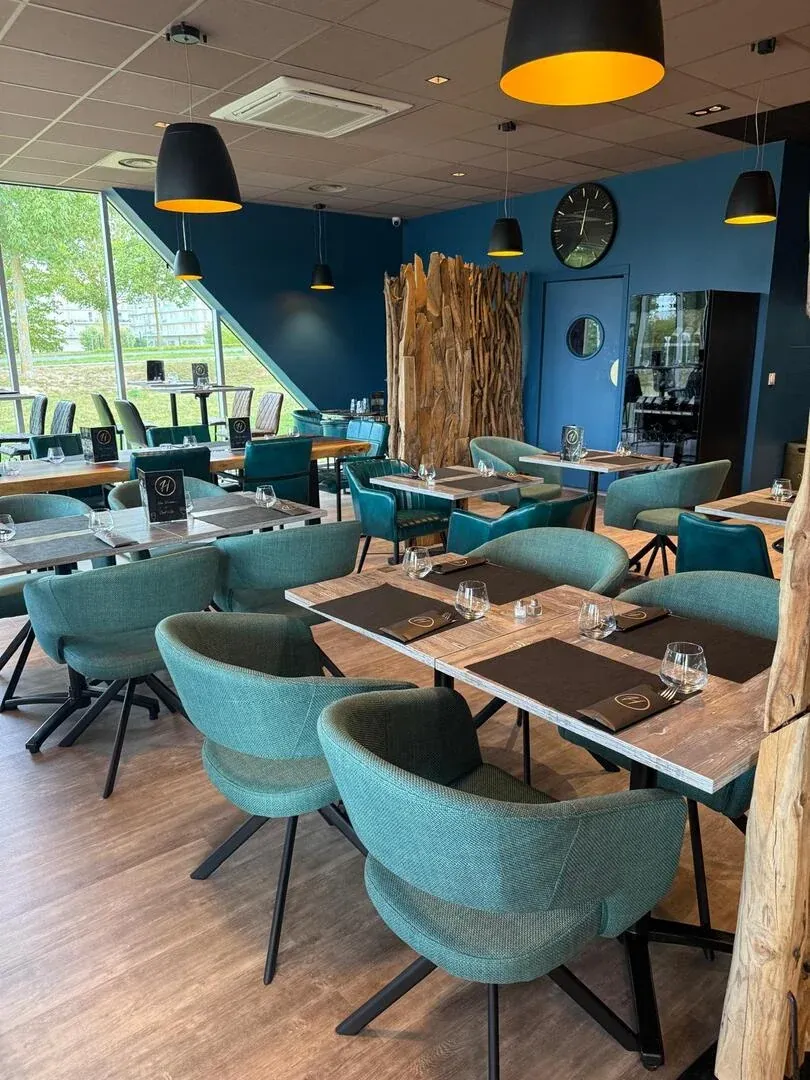 Salle du Restaurant House à Bezannes