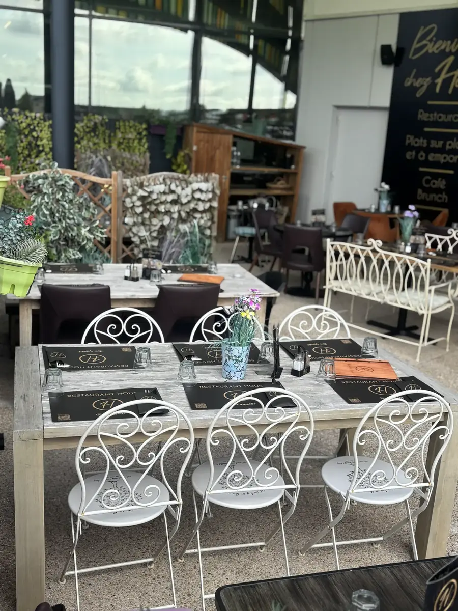 Tables en fer forgé