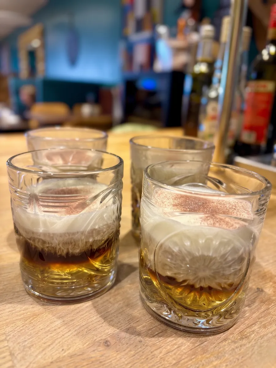 Cocktails maison au bar
